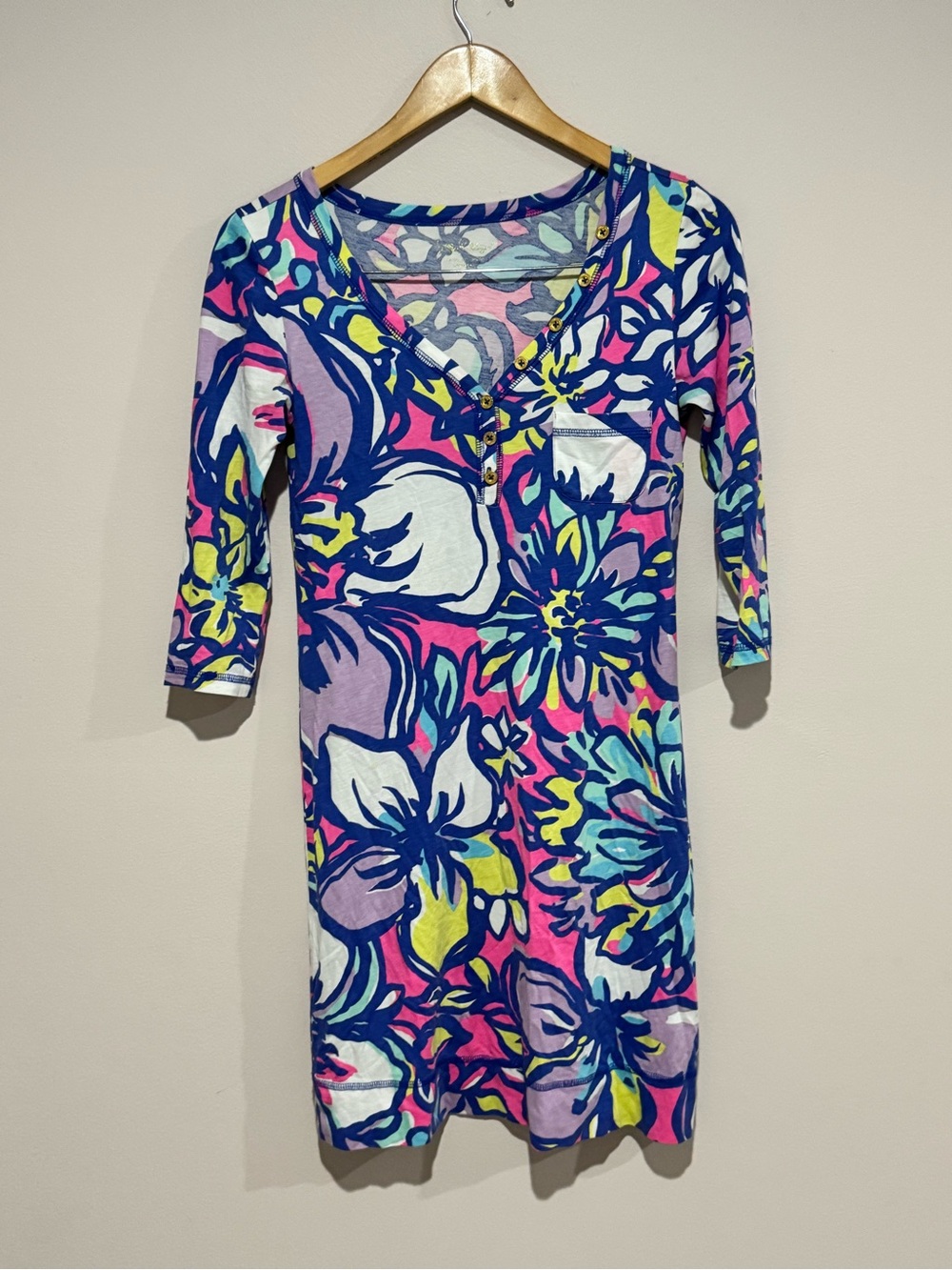 Lilly Pulitzer dress XXS multicolor floral Pima cotton knit shift V-neck short